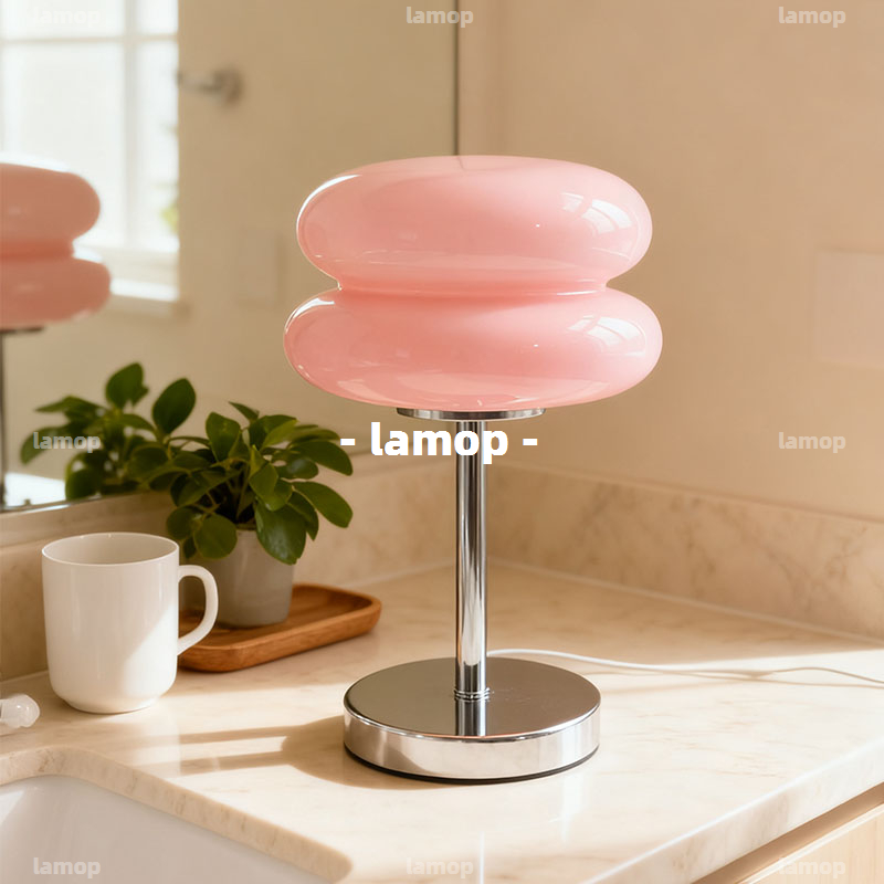 Decor Lighting Table Lamps - Kremowa retro lampka nocna w stylu